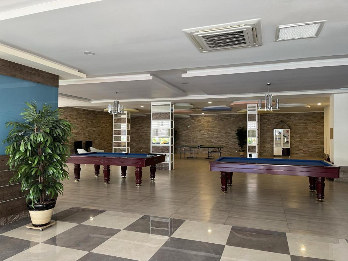 Sa Apartments! 300M To The Beach 阿拉尼亚 外观 照片
