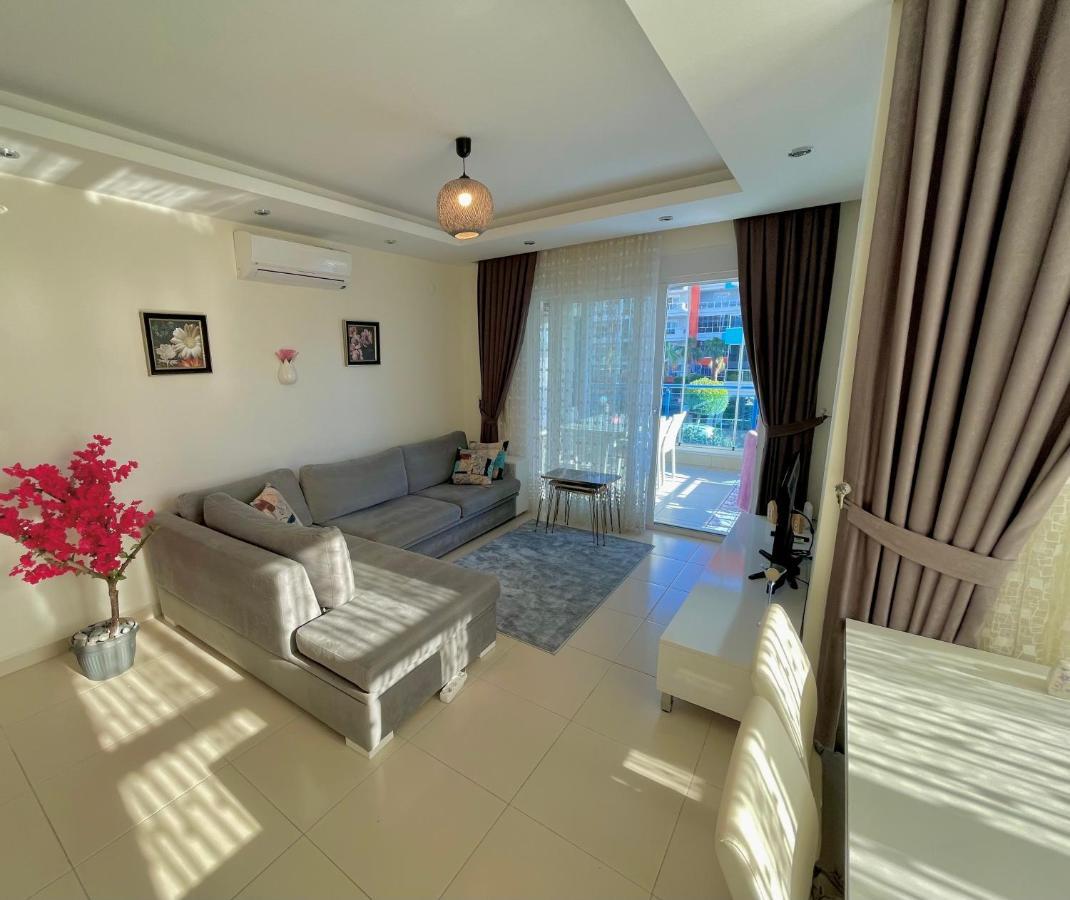 Sa Apartments! 300M To The Beach 阿拉尼亚 客房 照片