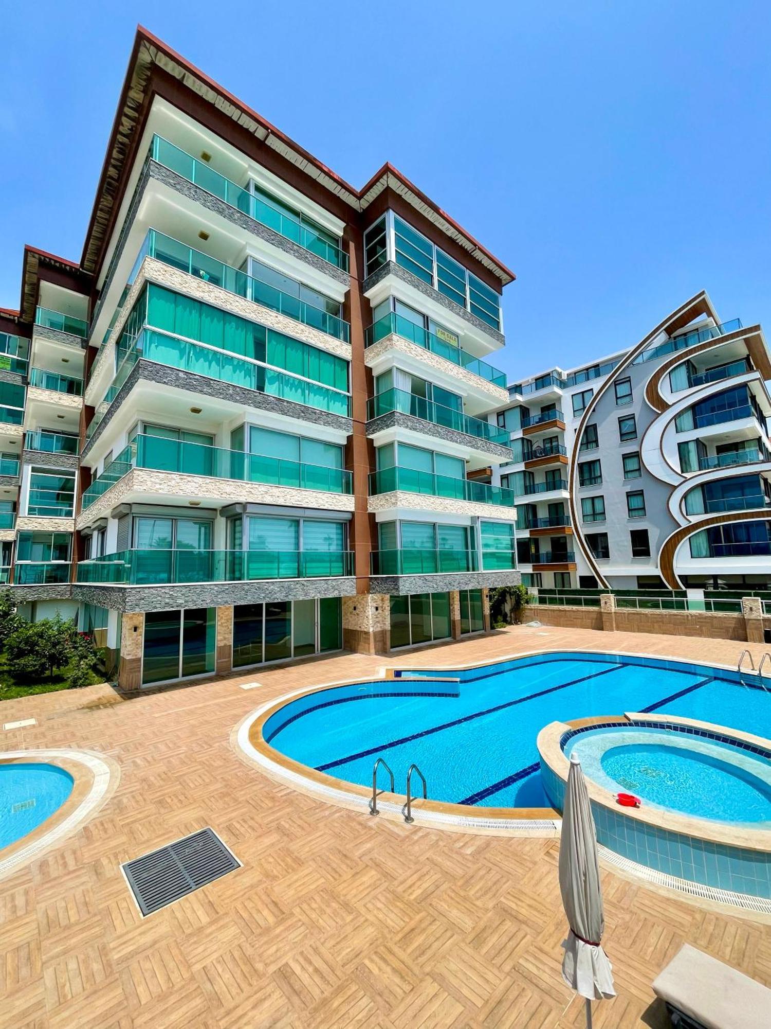 Sa Apartments! 300M To The Beach 阿拉尼亚 外观 照片